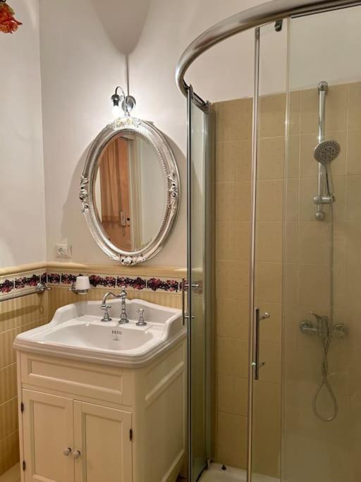 Vacanze Romane Apartment آنسيو المظهر الخارجي الصورة